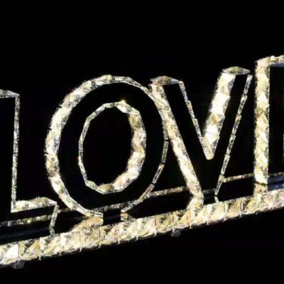 LOVE  lowe201020001